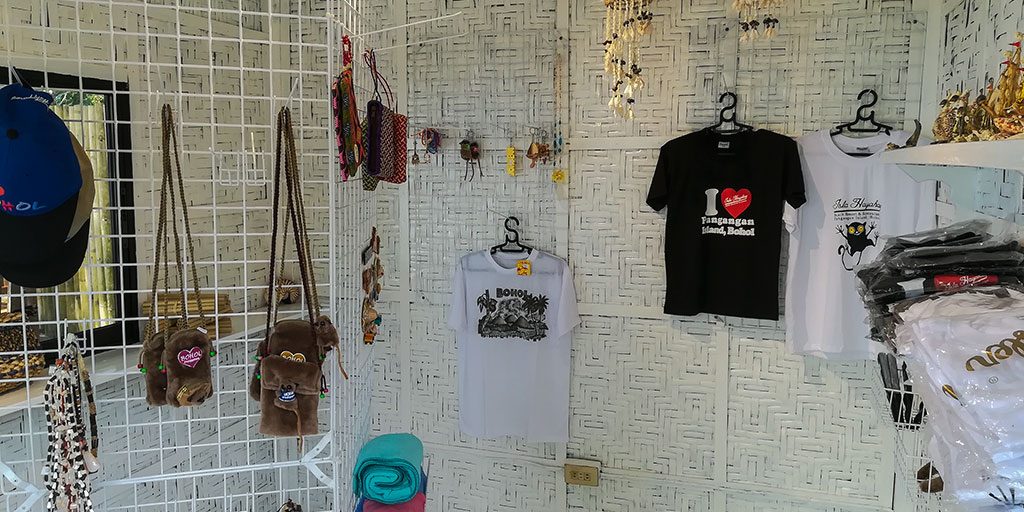 souvenir-store souvenir store